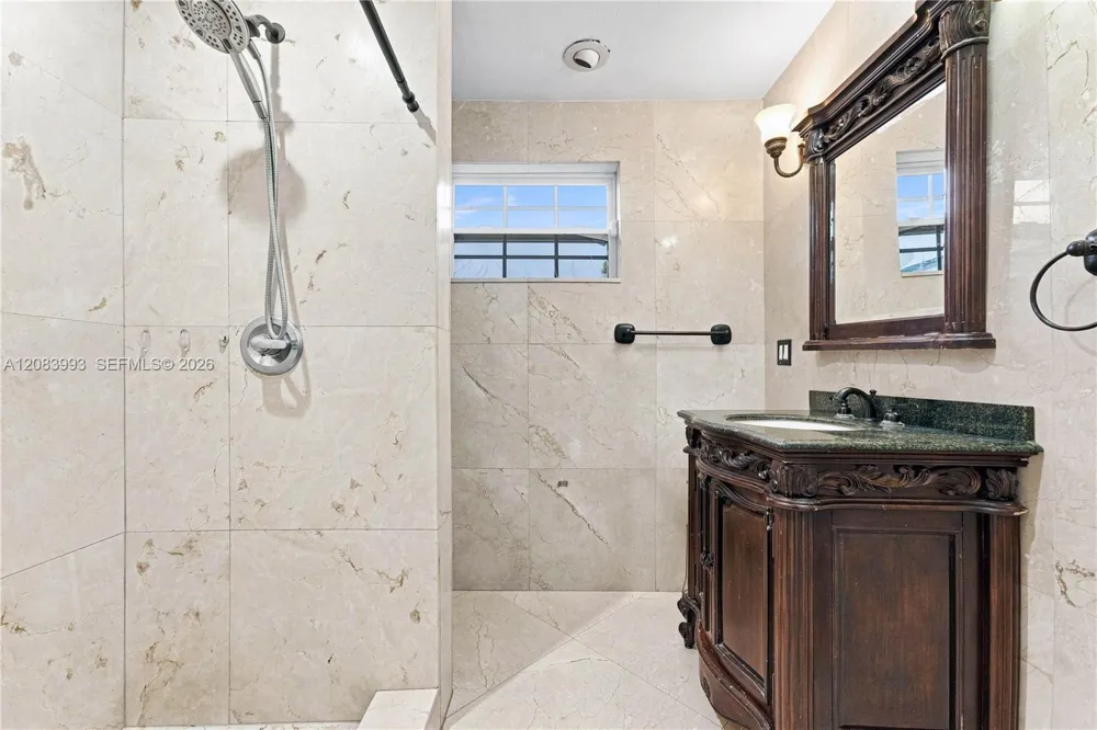 13390 SW 46th Ter Miami, FL 33175