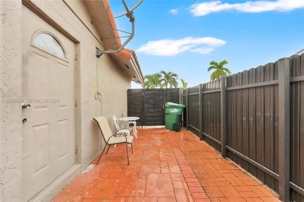 13390 SW 46th Ter Miami, FL 33175