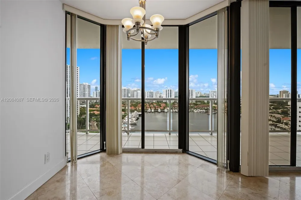 3640 Yacht Club #1807 Aventura, FL 33180