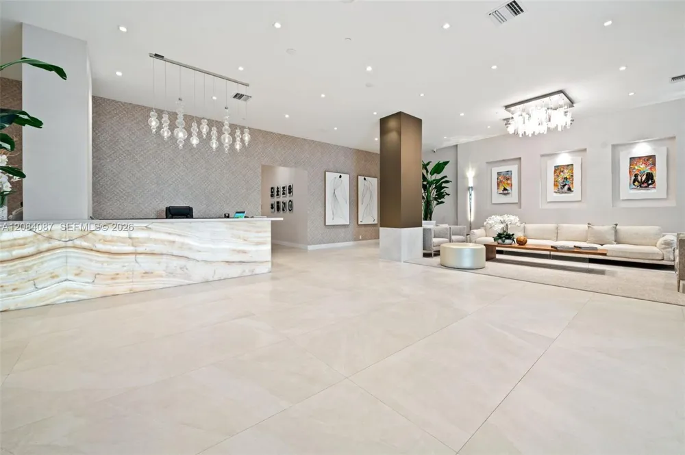 3640 Yacht Club #1807 Aventura, FL 33180
