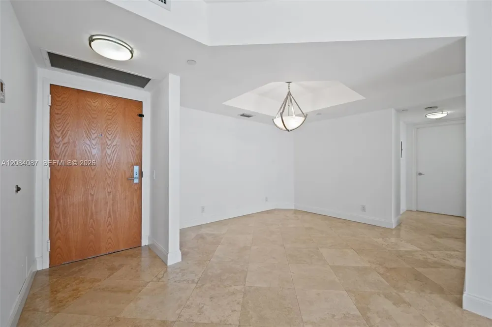 3640 Yacht Club #1807 Aventura, FL 33180