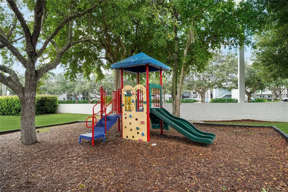 9834 SW 222nd St Cutler Bay, FL 33190