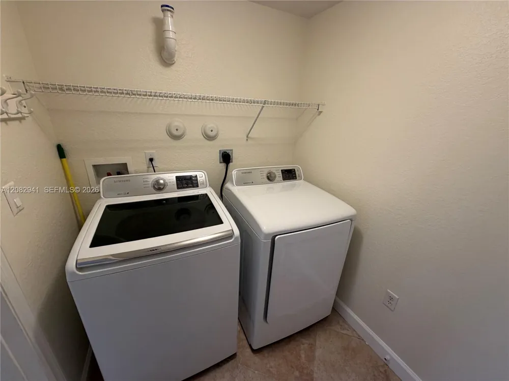 6956 W Sample Rd #6956 Coral Springs, FL 33067