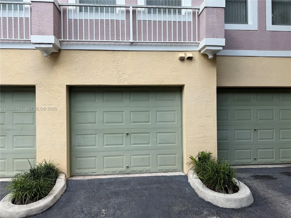 6956 W Sample Rd #6956 Coral Springs, FL 33067