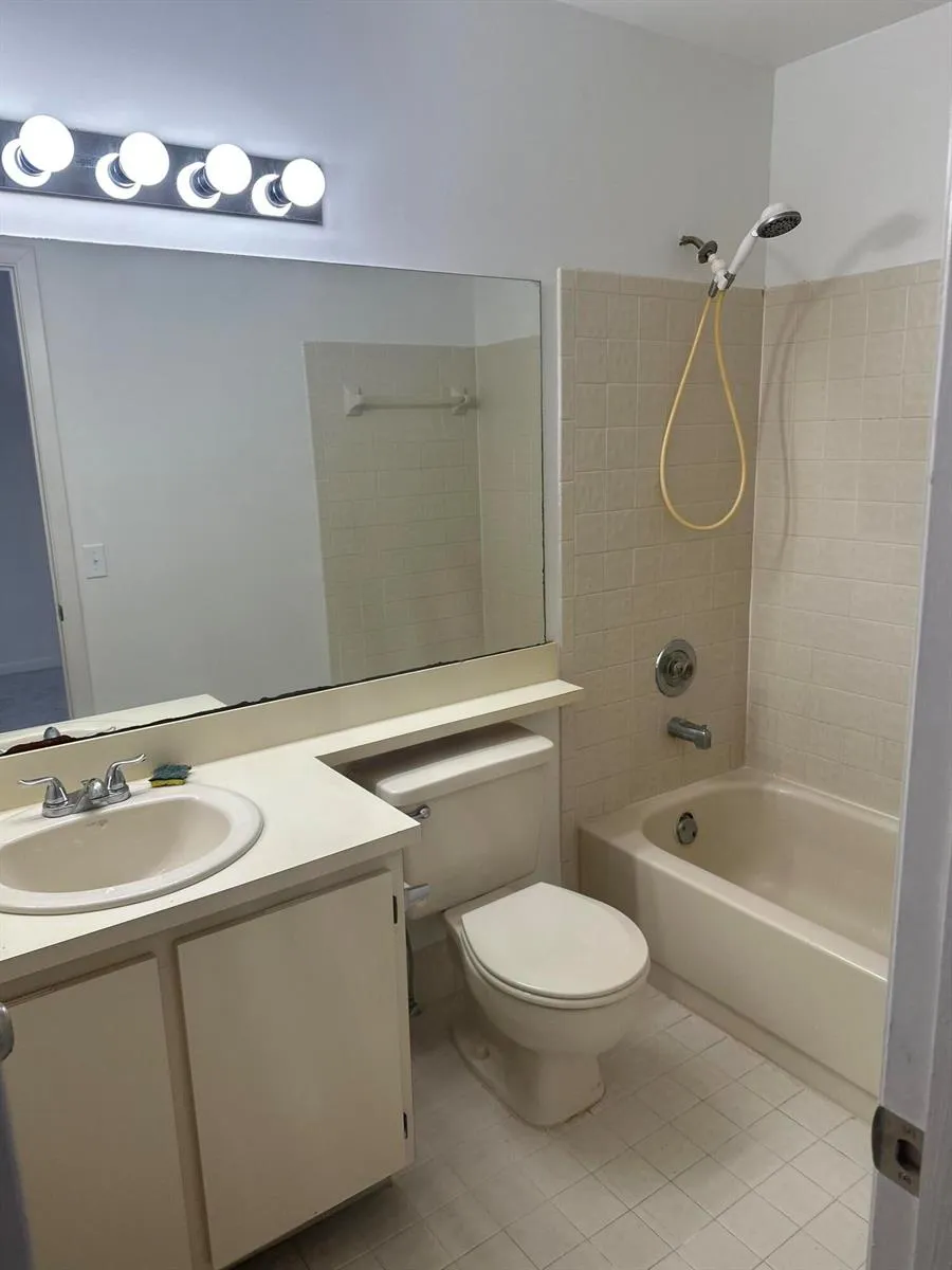 11605 NW 11TH STREET Pembroke Pines, FL 33026