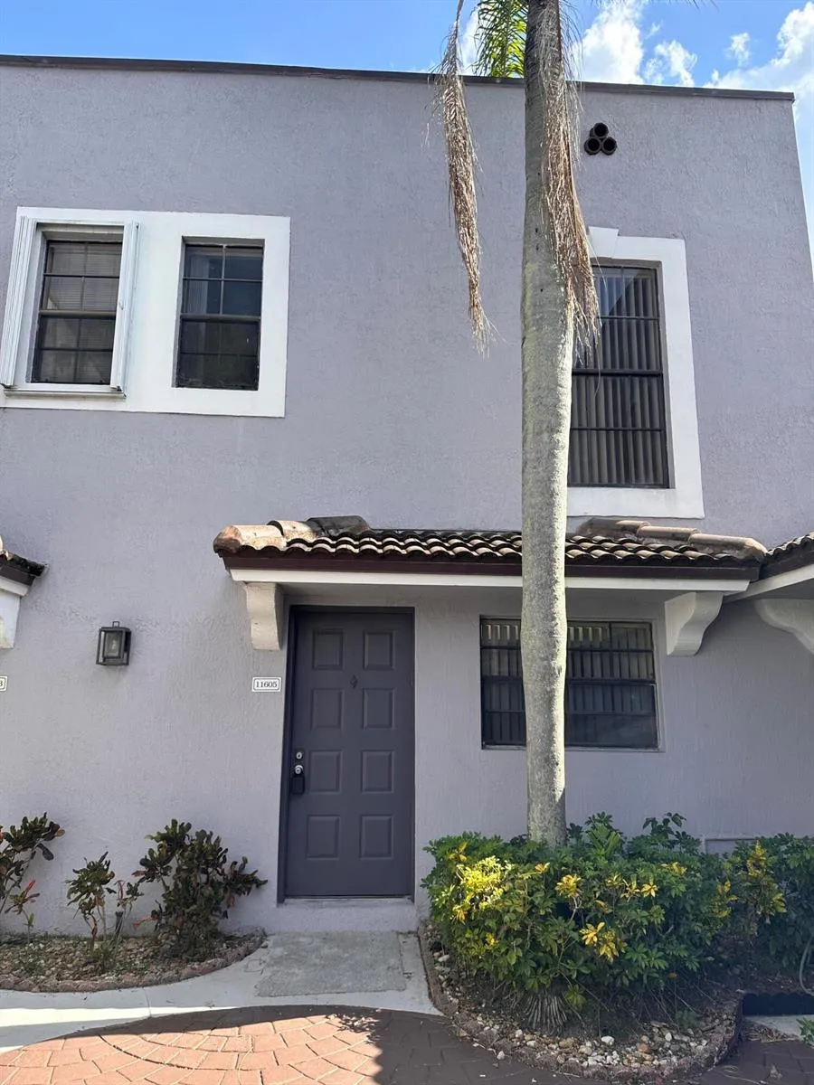 11605 NW 11TH STREET Pembroke Pines, FL 33026