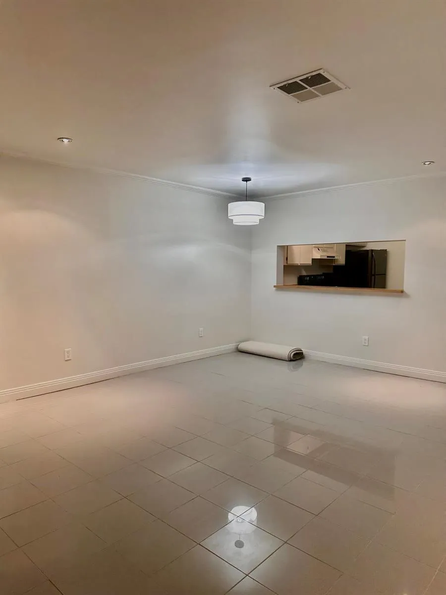 11605 NW 11TH STREET Pembroke Pines, FL 33026