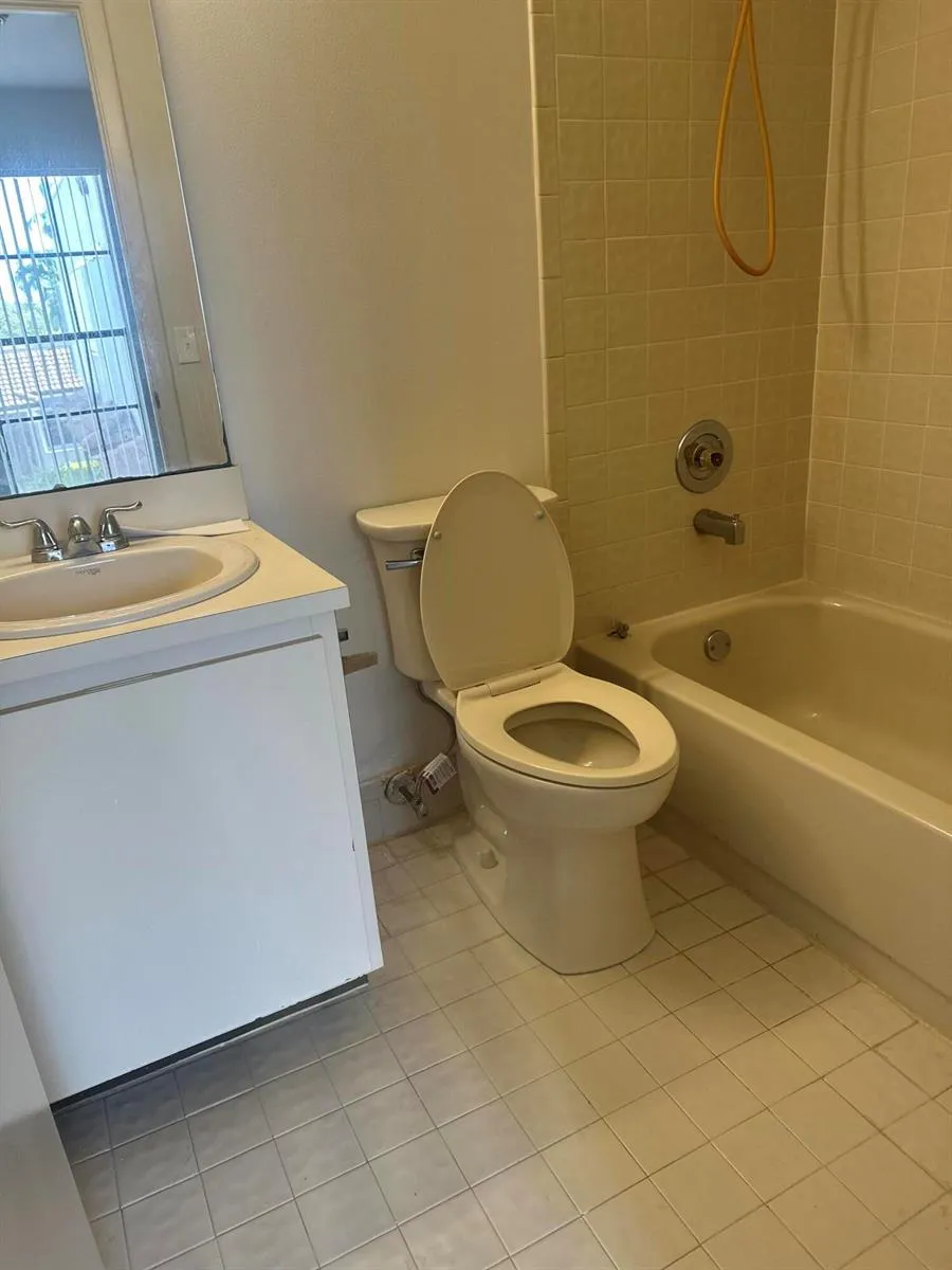 11605 NW 11TH STREET Pembroke Pines, FL 33026