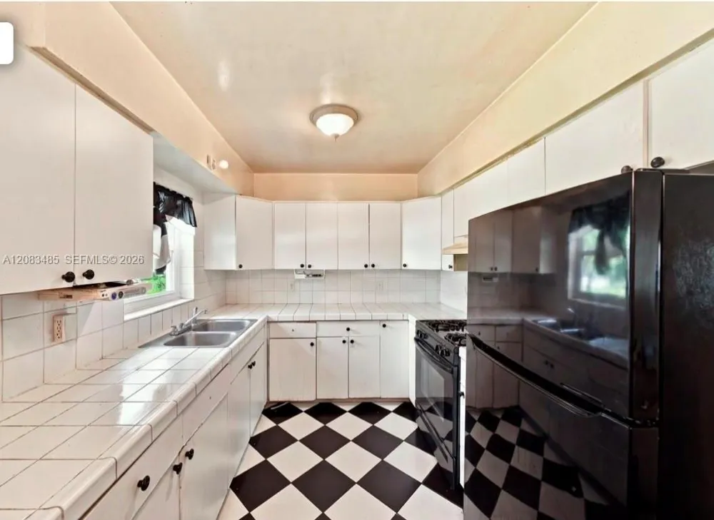 3611 NW 5th Pl Lauderhill, FL 33311