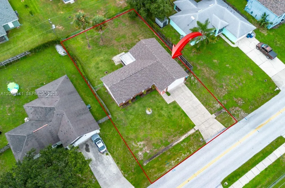 1136 Lamplighter Palm Bay, FL 32907