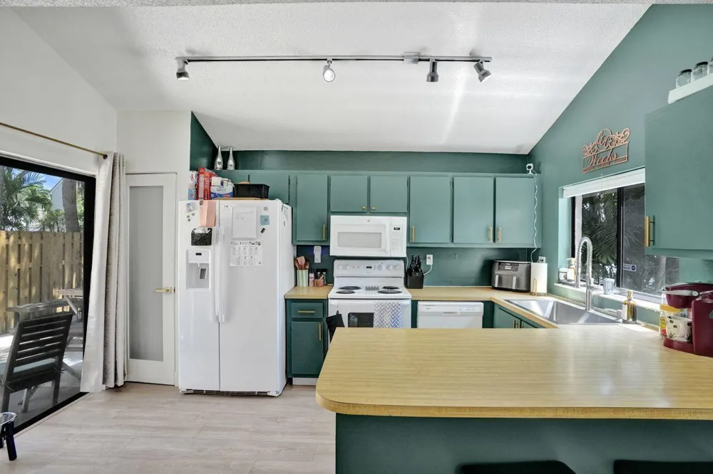 734 NW 132nd Terrace Plantation, FL 33325
