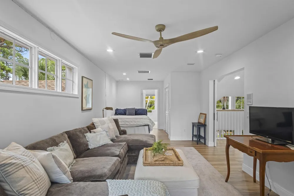 4786 Ridgewood Road E Boynton Beach, FL 33436
