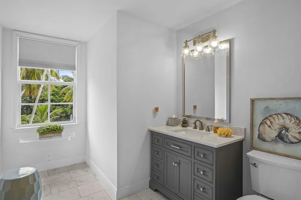 4786 Ridgewood Road E Boynton Beach, FL 33436