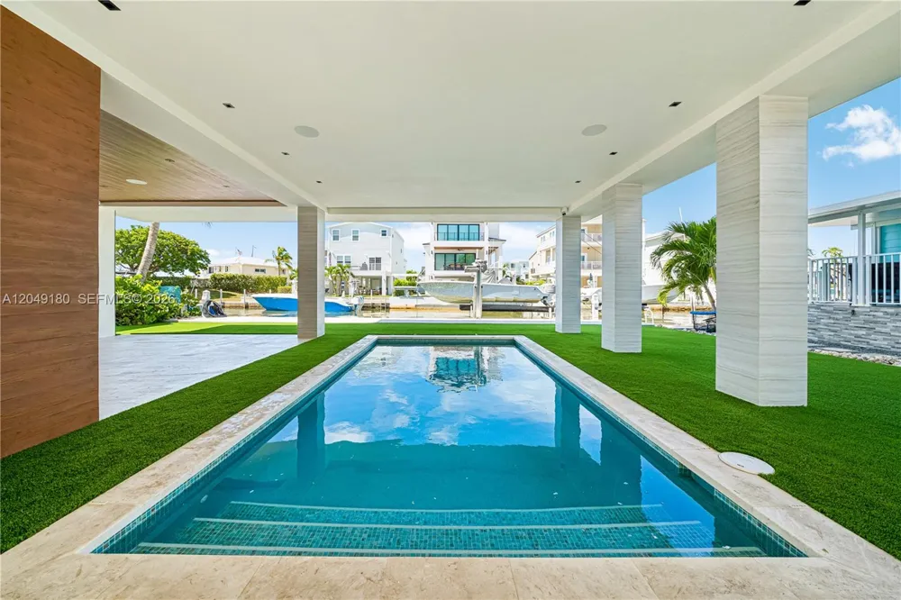 Address Not Shown Key Largo, FL 33037