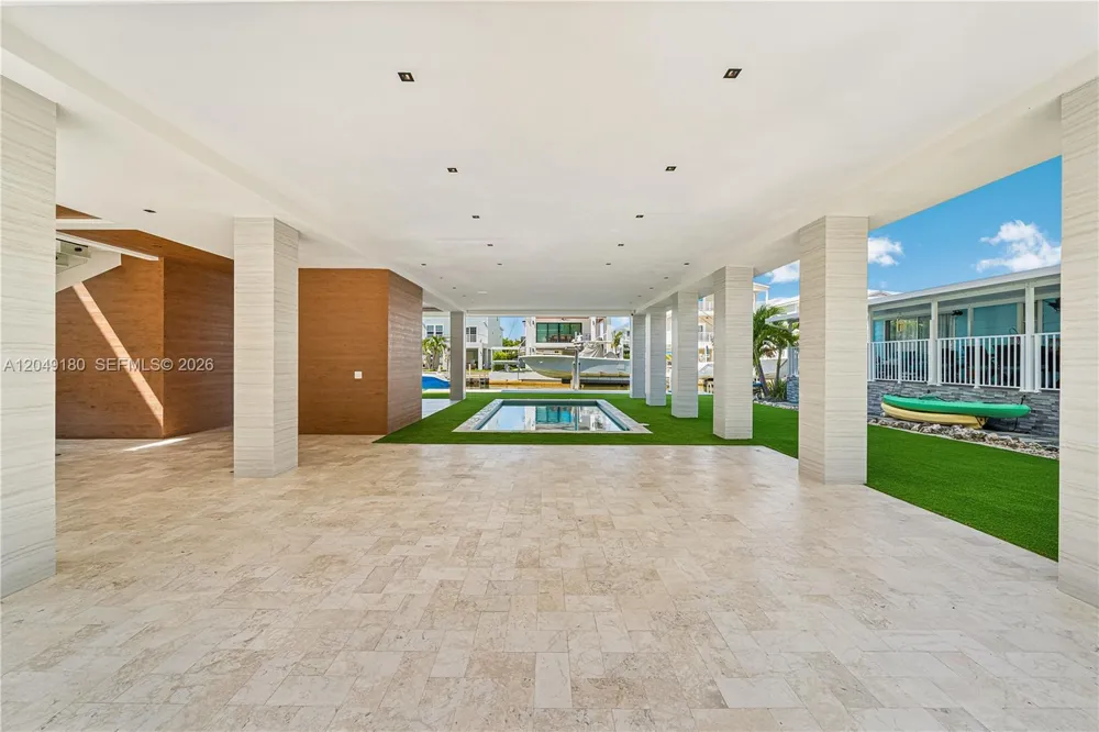 Address Not Shown Key Largo, FL 33037