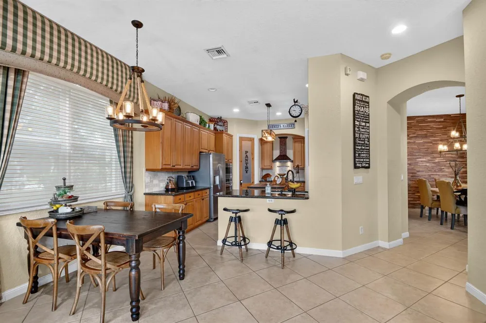 6839 Houlton Circle 