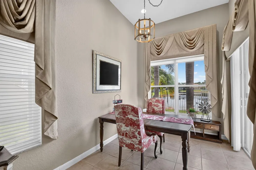 6839 Houlton Circle 