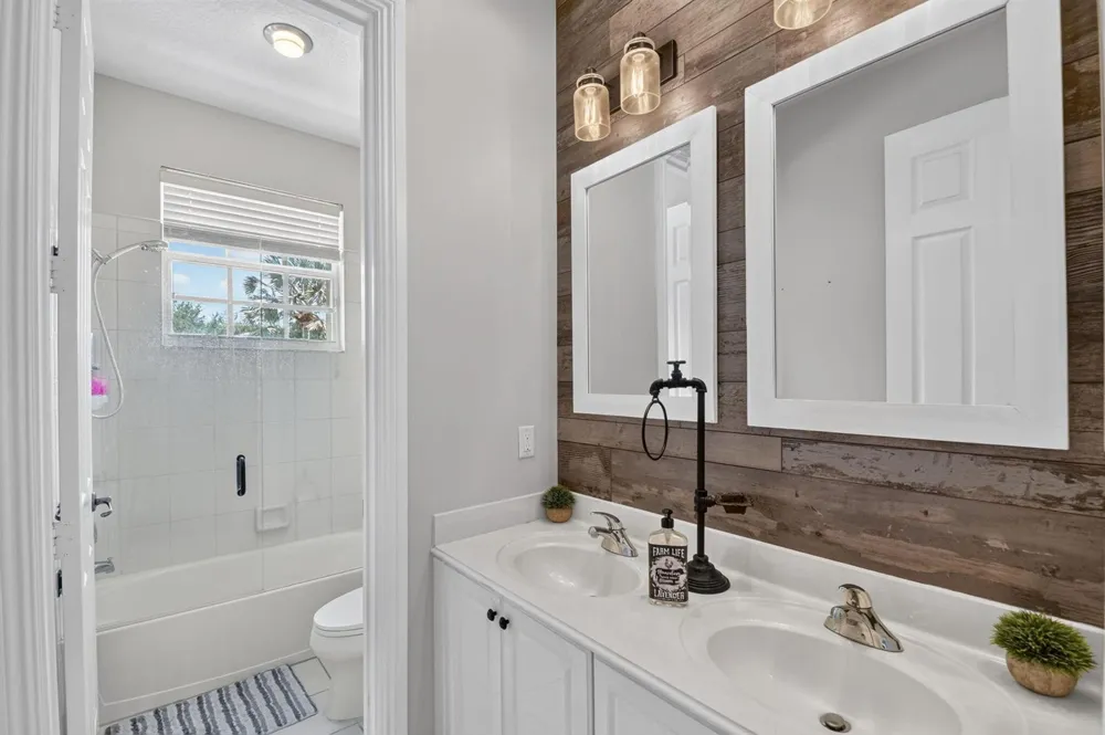 6839 Houlton Circle 