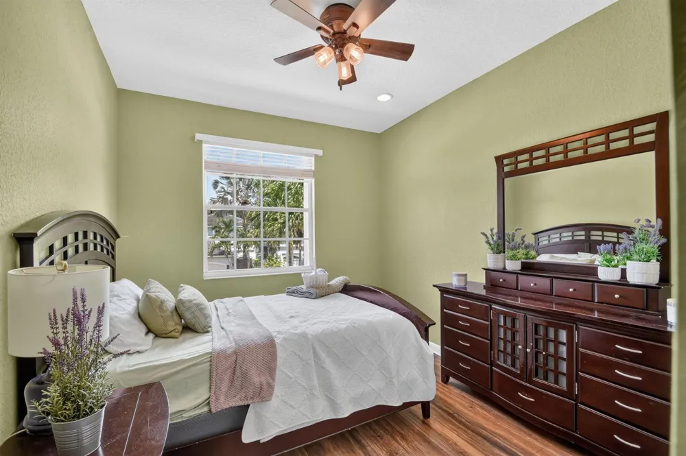 6839 Houlton Circle 