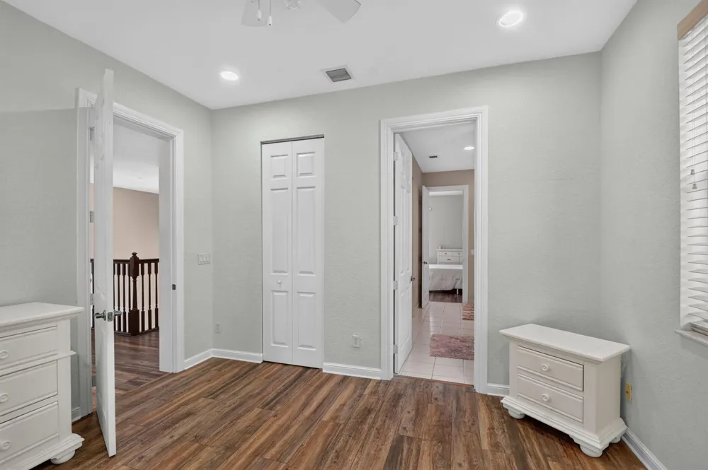 6839 Houlton Circle 