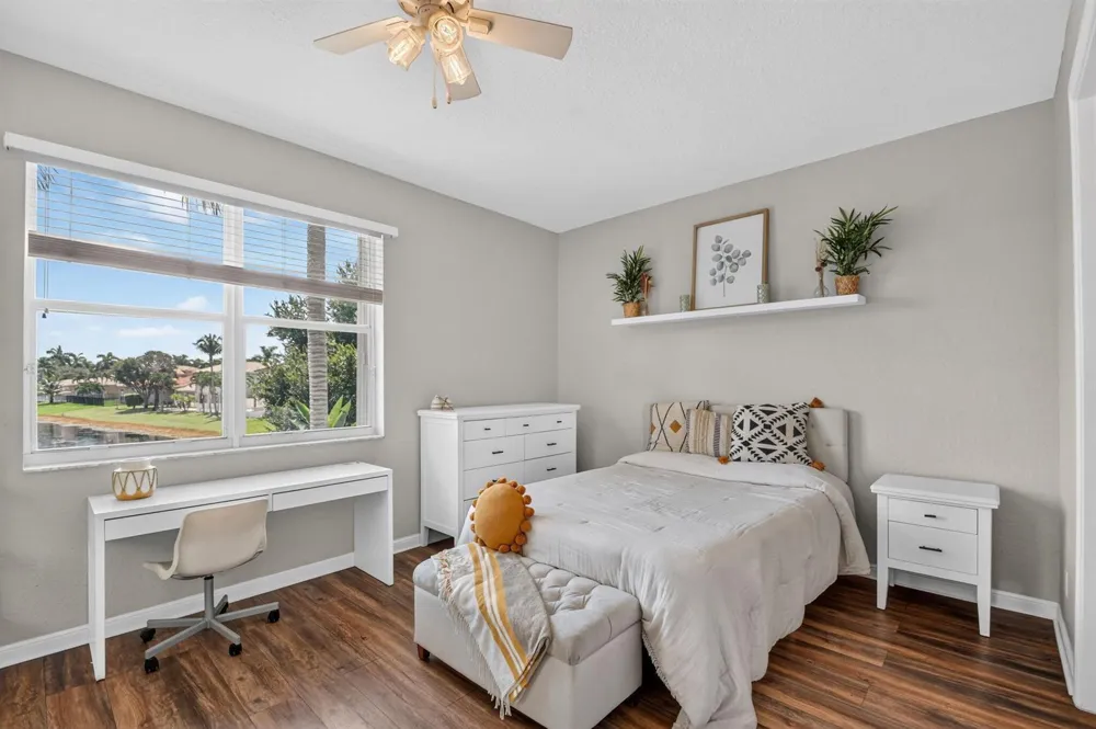 6839 Houlton Circle 