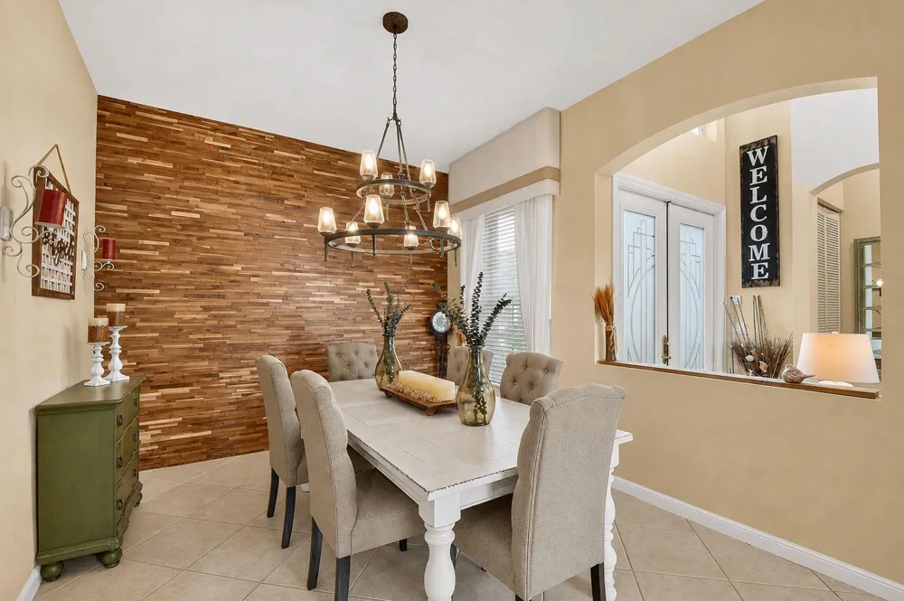 6839 Houlton Circle 
