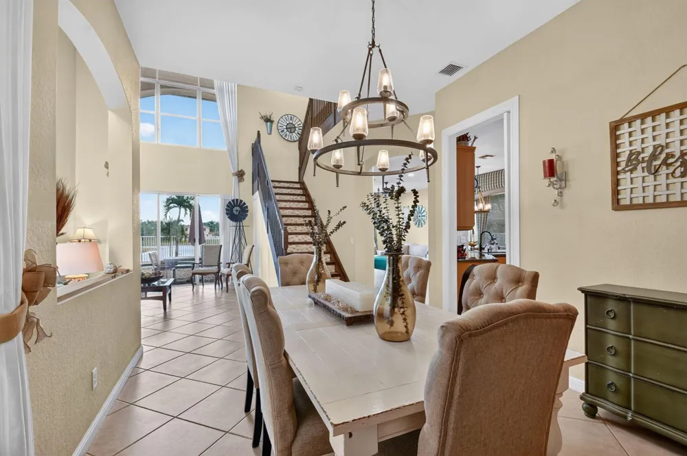 6839 Houlton Circle 