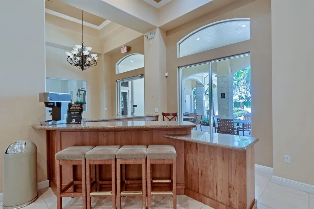 6839 Houlton Circle 