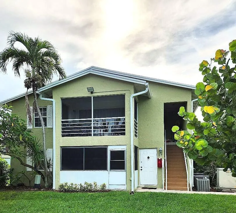 12052 ALTERNATE A1A #C8 Palm Beach Gardens, FL 33410