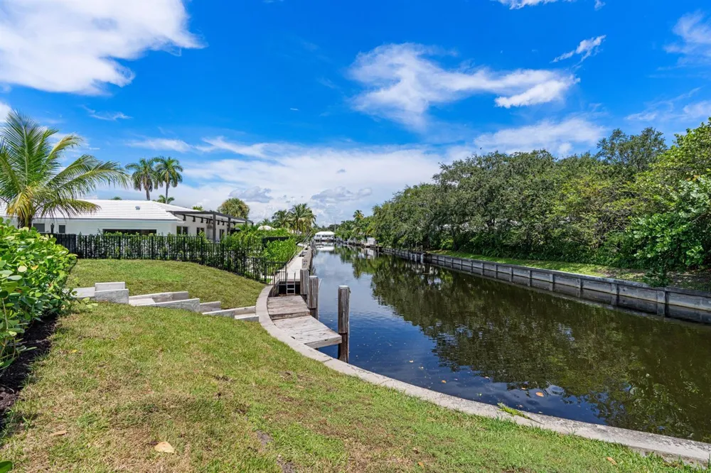 1090 SW Mulberry Way Boca Raton, FL 33486