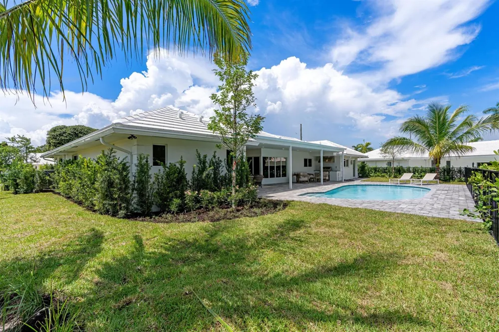 1090 SW Mulberry Way Boca Raton, FL 33486