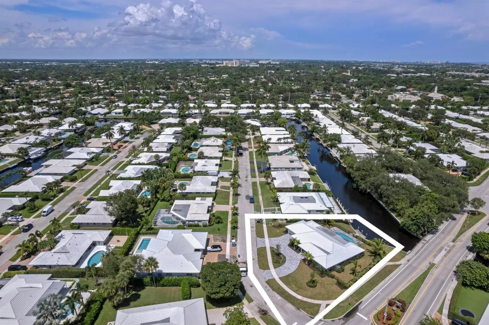 1090 SW Mulberry Way Boca Raton, FL 33486