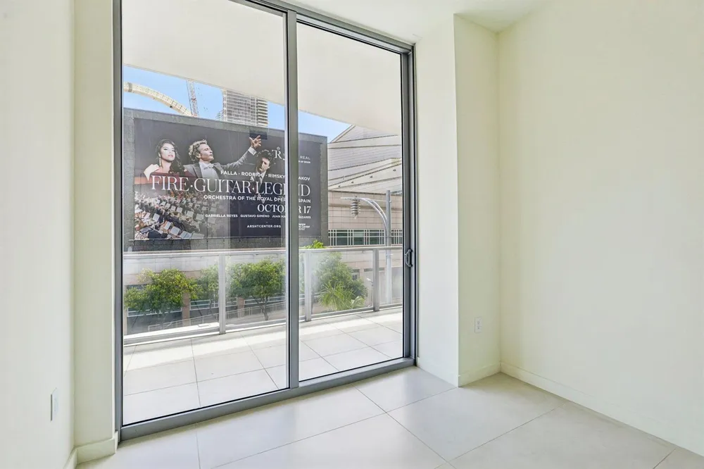 1400 BISCAYNE BOULEVARD #201 Miami, FL 33132
