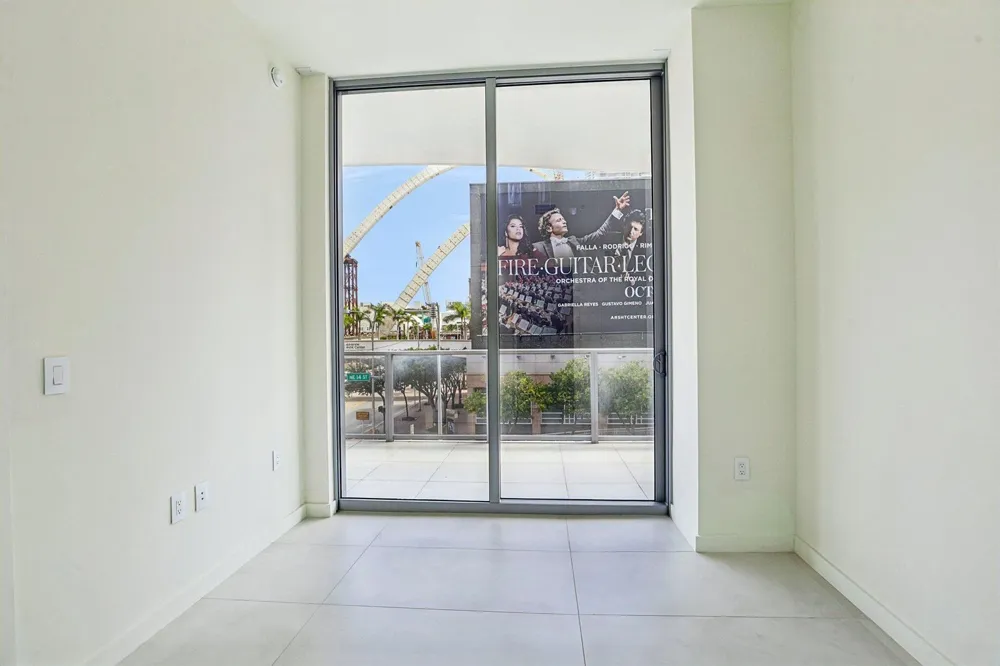 1400 BISCAYNE BOULEVARD #201 Miami, FL 33132