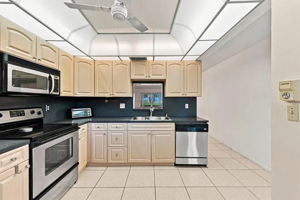 2101 LUCAYA Bend #C1 Coconut Creek, FL 33066