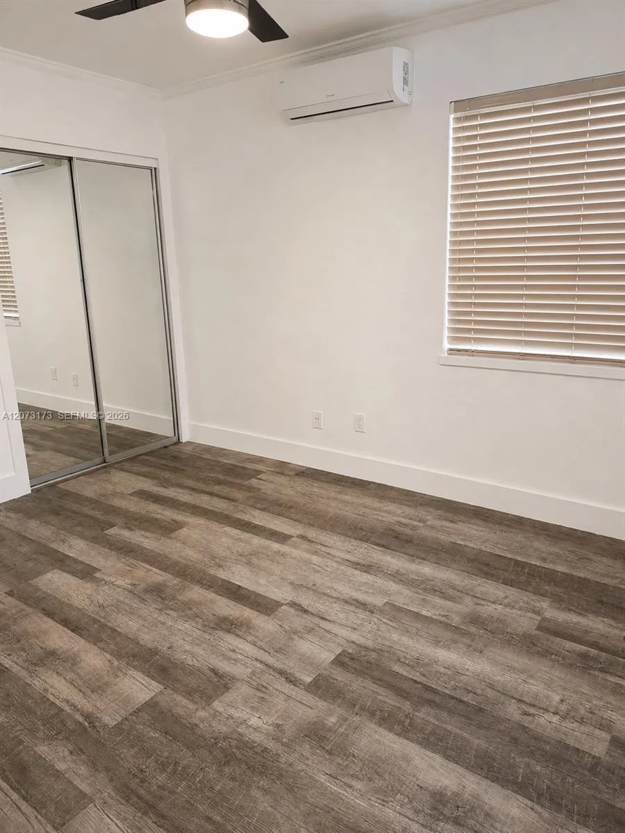 11221 SW 33rd Cir Pl Miami, FL 33165
