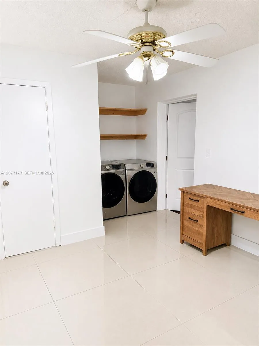 11221 SW 33rd Cir Pl Miami, FL 33165