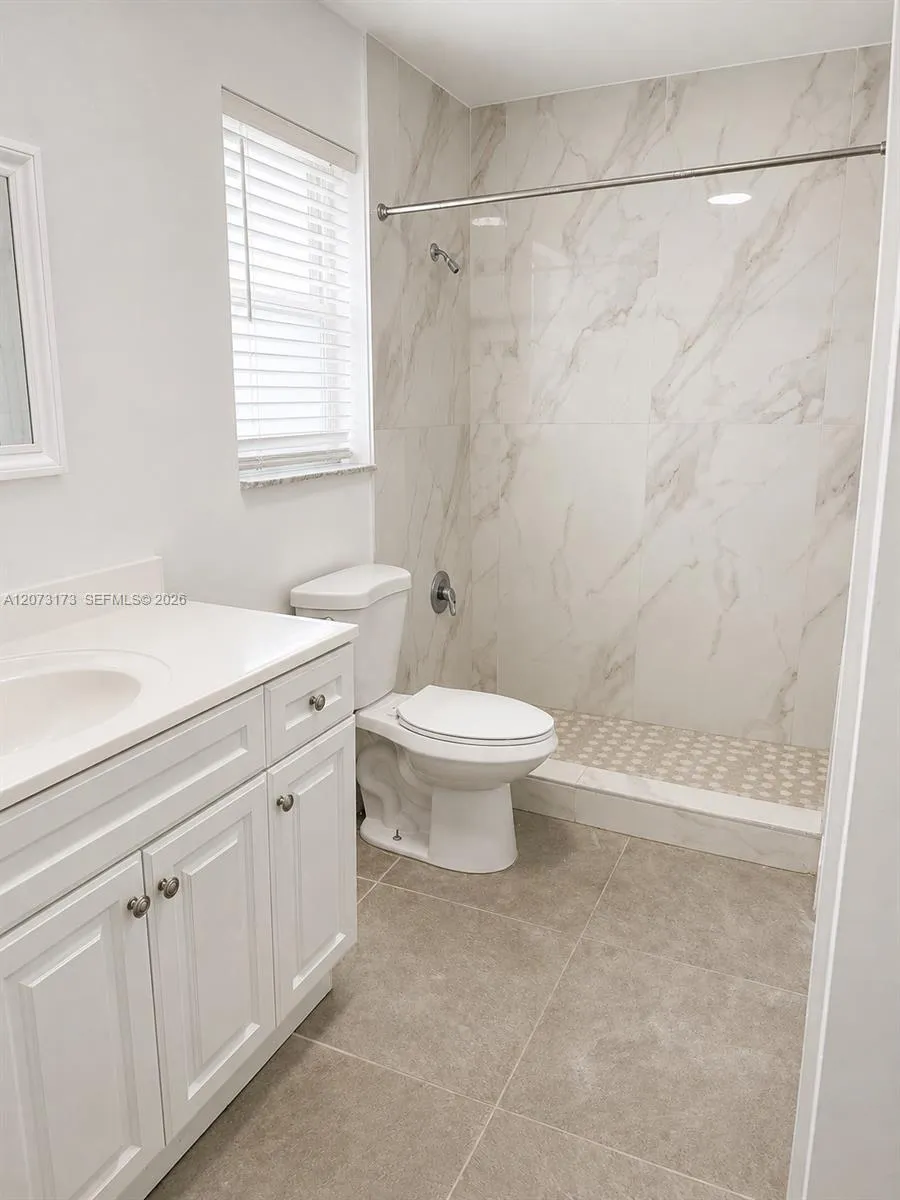11221 SW 33rd Cir Pl Miami, FL 33165
