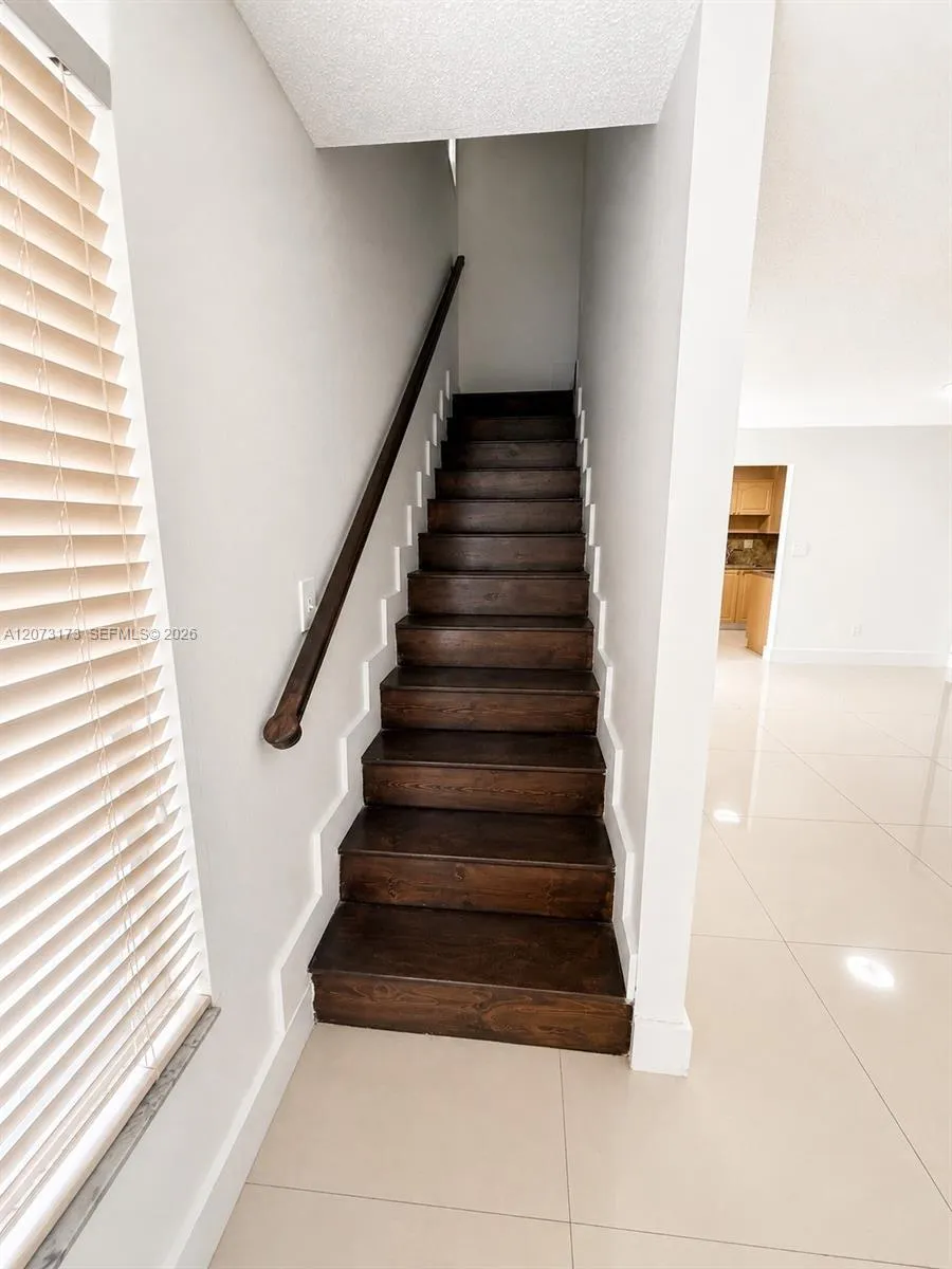11221 SW 33rd Cir Pl Miami, FL 33165