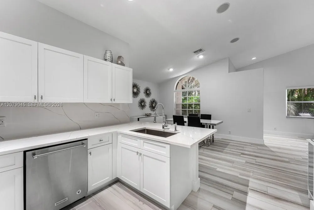 18425 Via Di Verona Boca Raton, FL 33496
