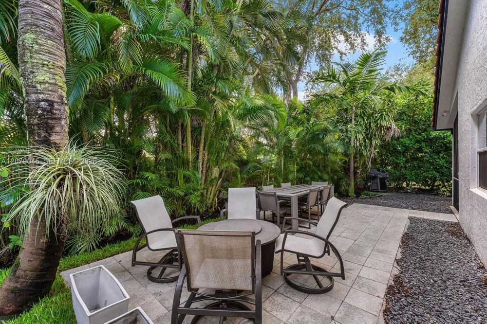 18425 Via Di Verona Boca Raton, FL 33496