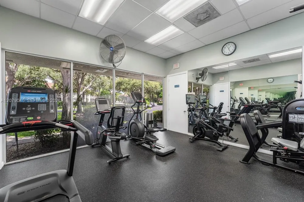 18425 Via Di Verona Boca Raton, FL 33496