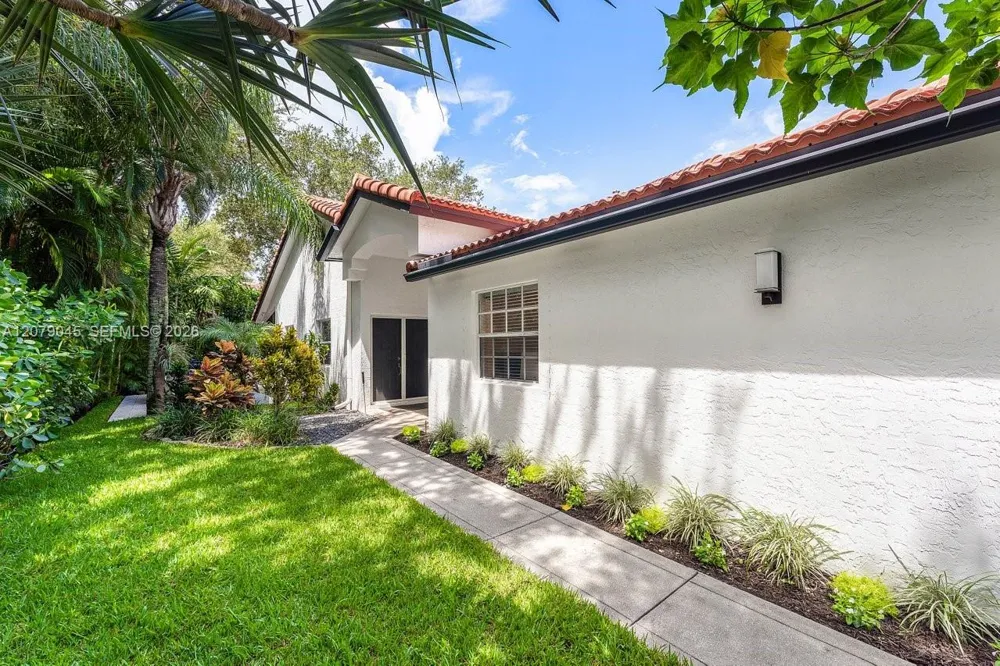 18425 Via Di Verona Boca Raton, FL 33496