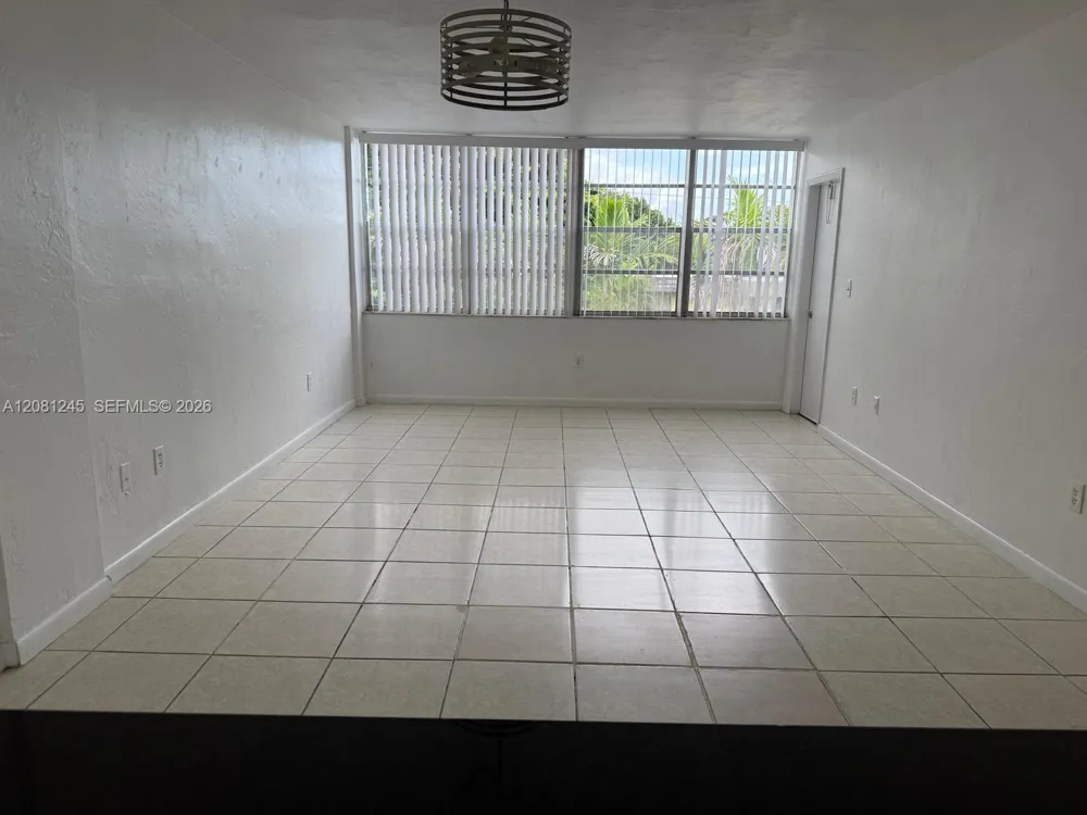 2175 NE 170th St #310 North Miami Beach, FL 33162