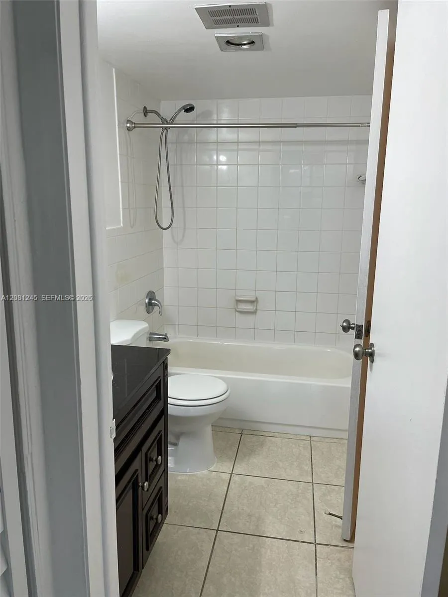 2175 NE 170th St #310 North Miami Beach, FL 33162