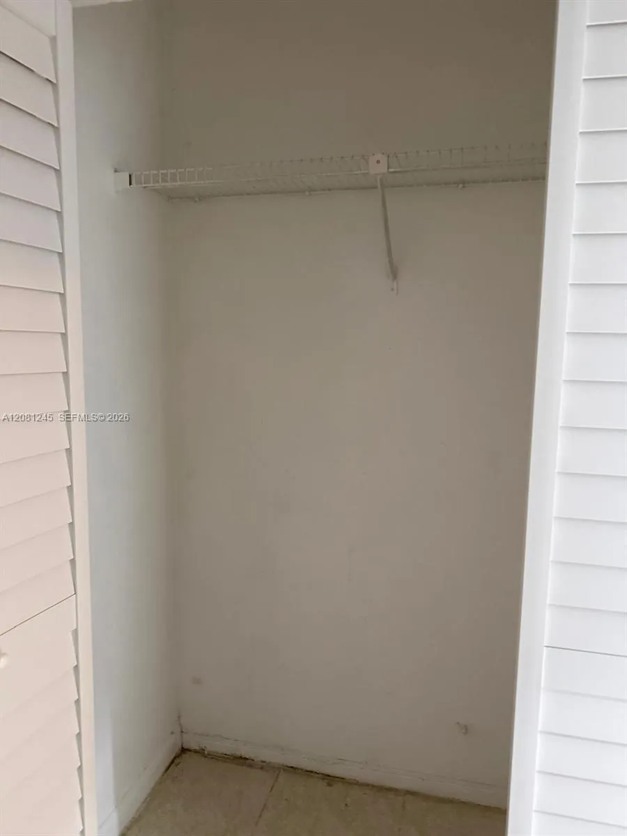 2175 NE 170th St #310 North Miami Beach, FL 33162