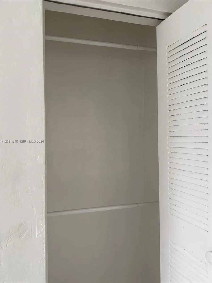 2175 NE 170th St #310 North Miami Beach, FL 33162