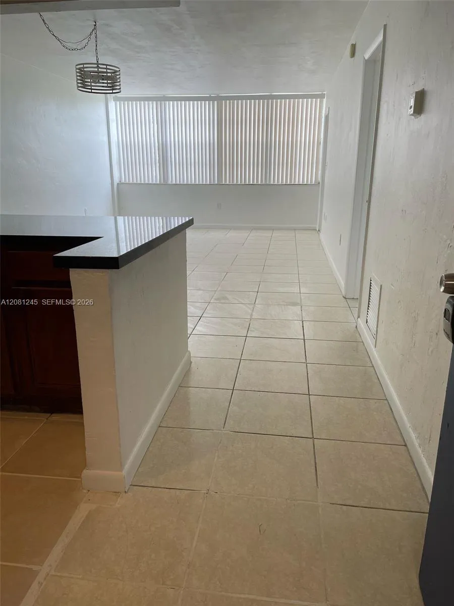 2175 NE 170th St #310 North Miami Beach, FL 33162