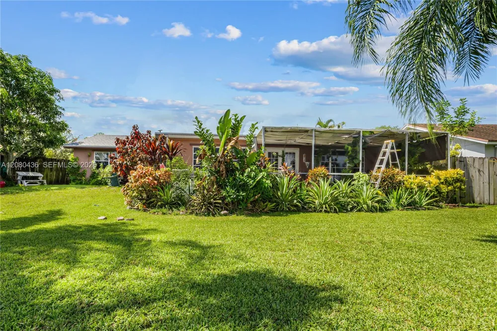 11701 SW 57th St Cooper City, FL 33330