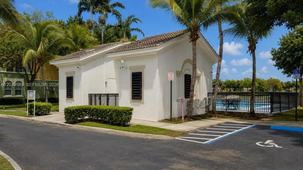 10902 NW 83rd St #223 Doral, FL 33178